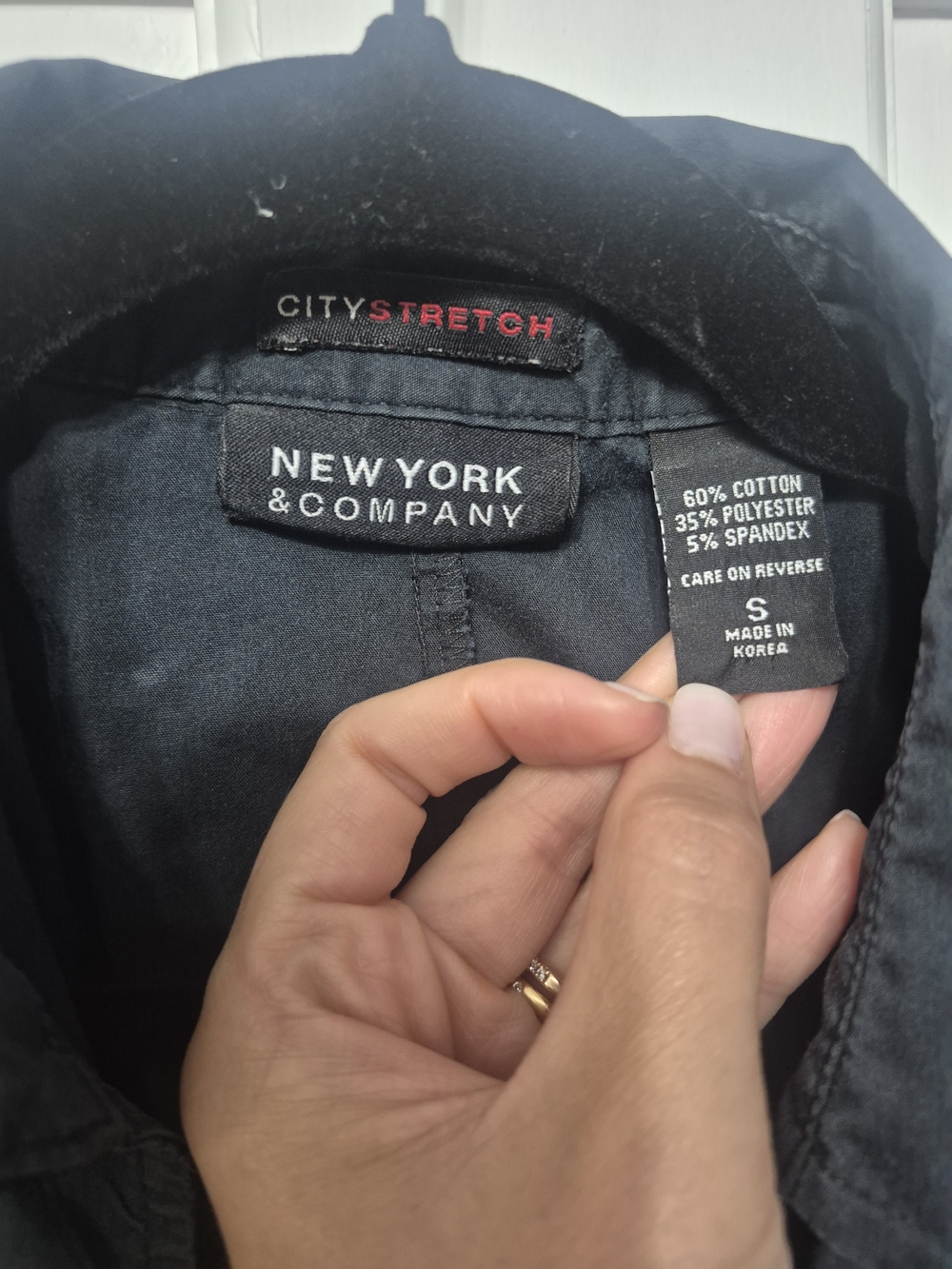 Vintage New York & Company Sleeveless Collared Button-Front Top - Black - Picture 3 of 4